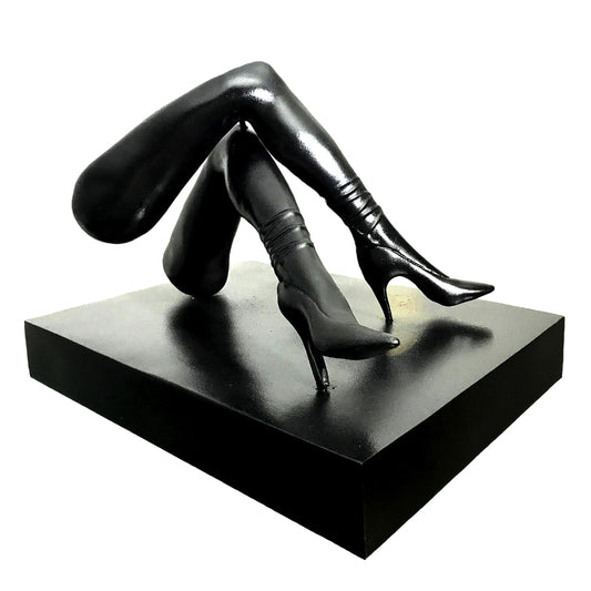 SOPHISTICATED — Bronce